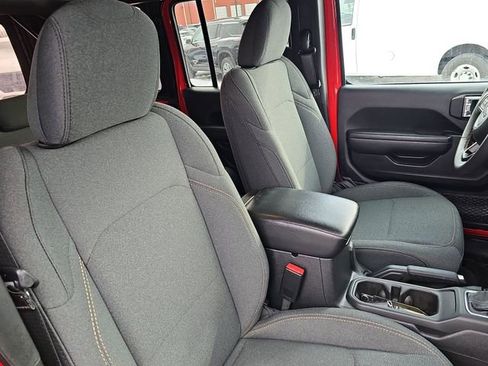 Used 2024 Jeep Wrangler Willys image 28