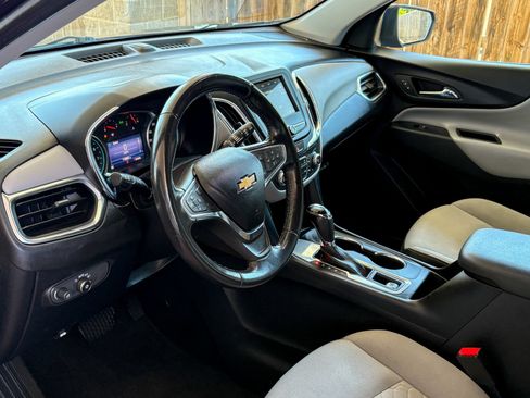 Used 2019 Chevrolet Equinox LT FWD image 6