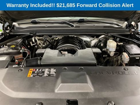 Used 2018 Chevrolet Suburban LT AWD/4WD image 13