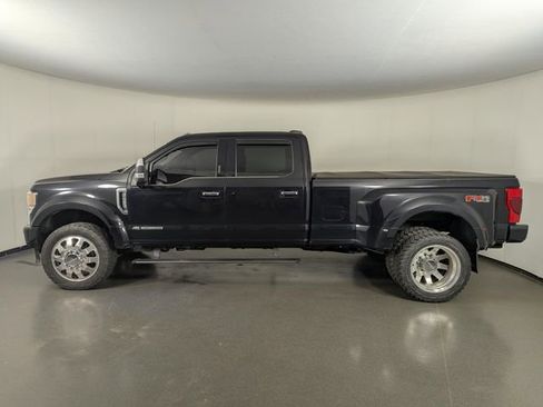 Used 2020 Ford F450 Platinum w/ FX4 Off-Road Package AWD/4WD image 5