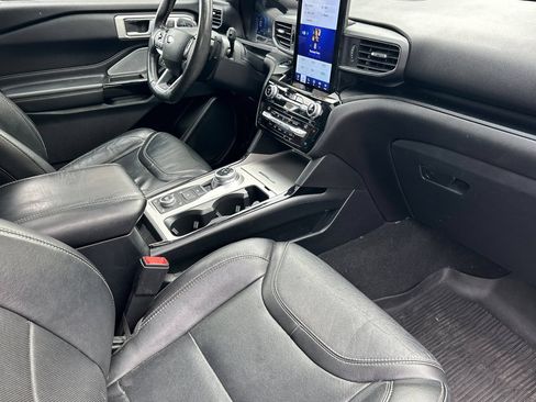 Used 2021 Ford Explorer ST w/ Equipment Group 401A AWD/4WD image 14