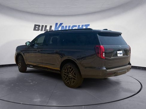 Used 2026 Ford Expedition Max Platinum w/ Stealth Performance Package AWD/4WD image 3