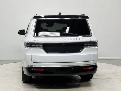 Used 2023 Jeep Grand Wagoneer 4WD image 6