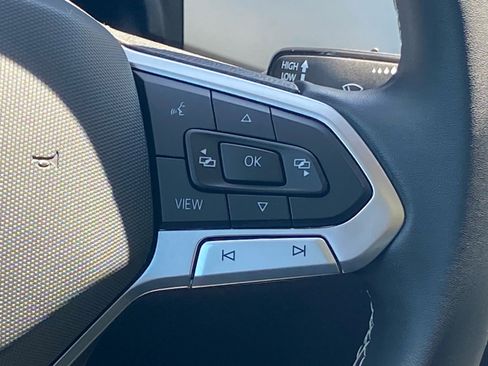 Certified 2023 Volkswagen Atlas SE w/ Panoramic Sunroof Package AWD/4WD image 7