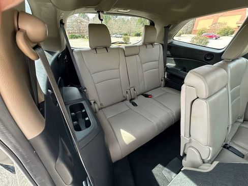 Used 2017 Honda Pilot EX-L image 18