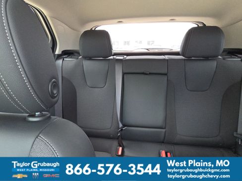 Used 2020 Buick Encore GX Select w/ Experience Buick Package FWD image 24