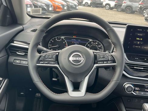 Certified 2025 Nissan Altima 2.5 SR w/ SR Premium Package image 13