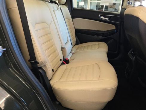 Used 2024 Ford Edge SEL w/ Convenience Package AWD/4WD image 6