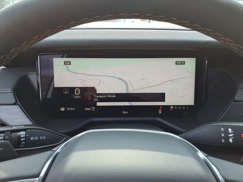 New 2026 GMC Acadia AT4 w/ Luxury Package image 17