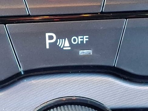 Used 2022 Dodge Challenger GT image 25