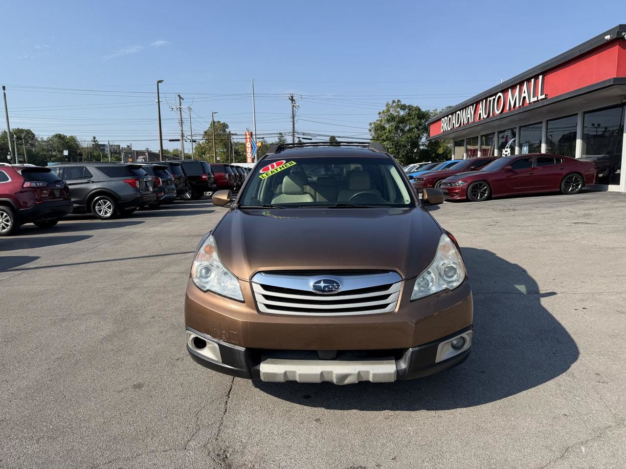 Used 2011 Subaru Outback 2.5i Limited w/ PWR Moonroof Pkg AWD/4WD image 8