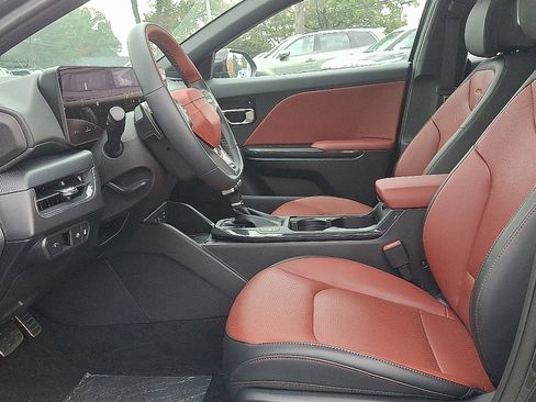 New 2026 Kia Sorento LX FWD image 15