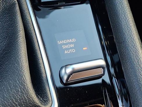 New 2026 Jeep Compass Limited image 19