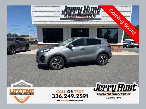 Used 2022 Kia Sportage LX image 1