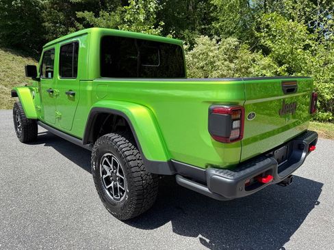 New 2025 Jeep Gladiator Rubicon image 10