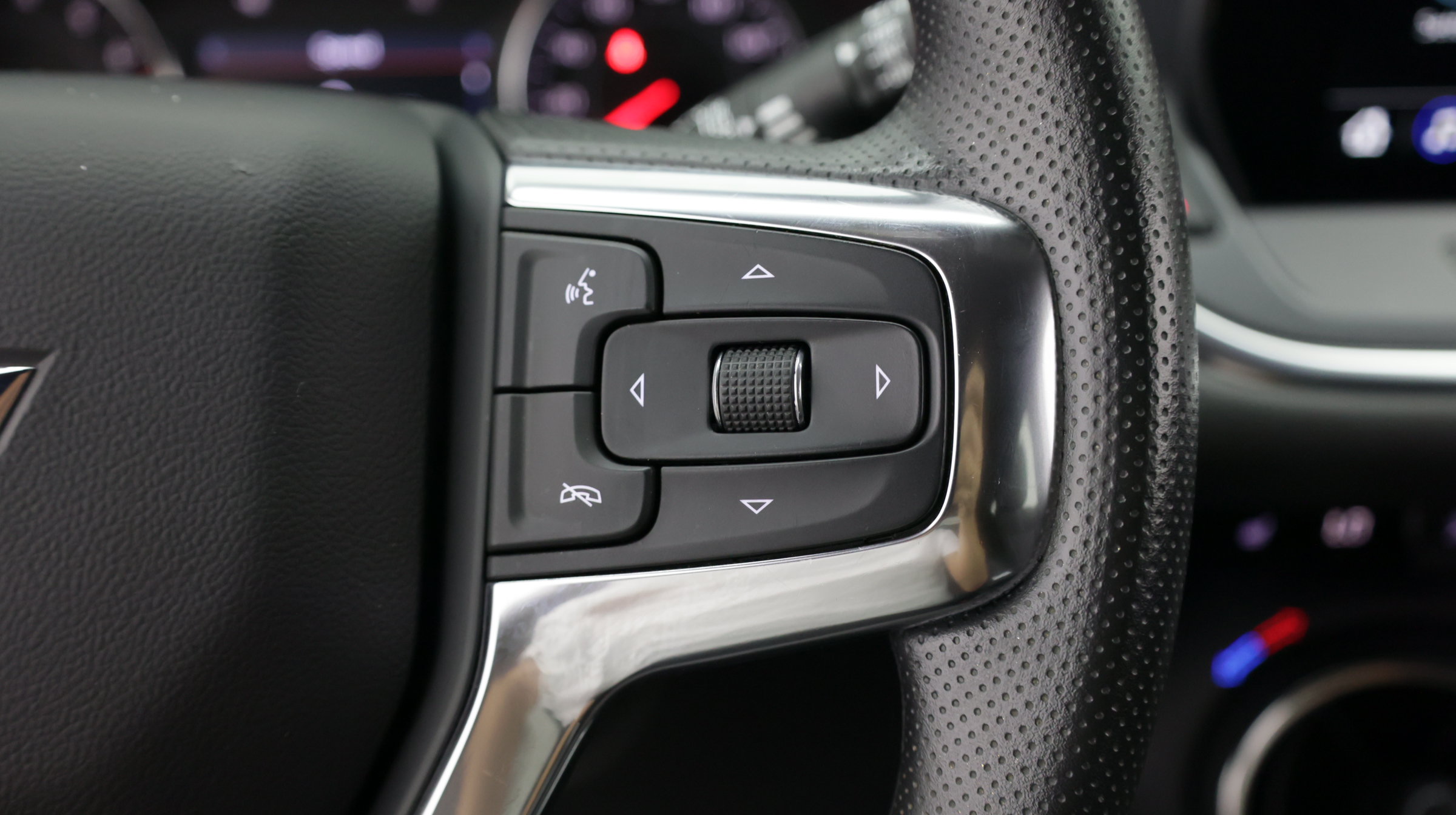 Used 2025 Chevrolet Blazer LT FWD image 26