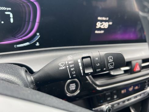 Used 2025 Kia Seltos S image 13