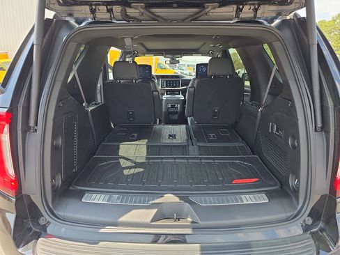 Used 2021 GMC Yukon Denali AWD/4WD image 12