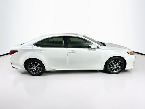 Used 2017 Lexus ES 350 w/ Luxury Package FWD image 10