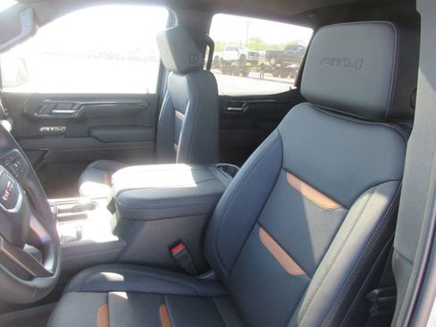 New 2026 GMC Sierra 1500 AT4 image 12