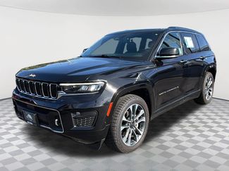 Used 2023 Jeep Grand Cherokee Overland w/ Luxury Tech Group IV AWD/4WD video 1