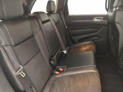 Used 2022 Jeep Grand Cherokee Laredo X image 19