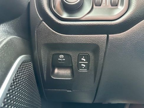 Used 2022 RAM 1500 Laramie AWD/4WD image 26