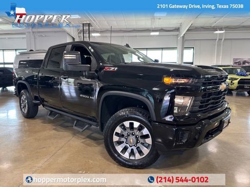 Used 2024 Chevrolet Silverado 2500 Custom w/ Custom Value Package image 1