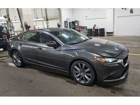 Used 2018 MAZDA MAZDA6 Grand Touring image 2