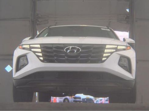 Used 2023 Hyundai Tucson SEL w/ Convenience Package image 3