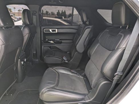 Used 2022 Ford Explorer ST w/ ST Street Pack image 18