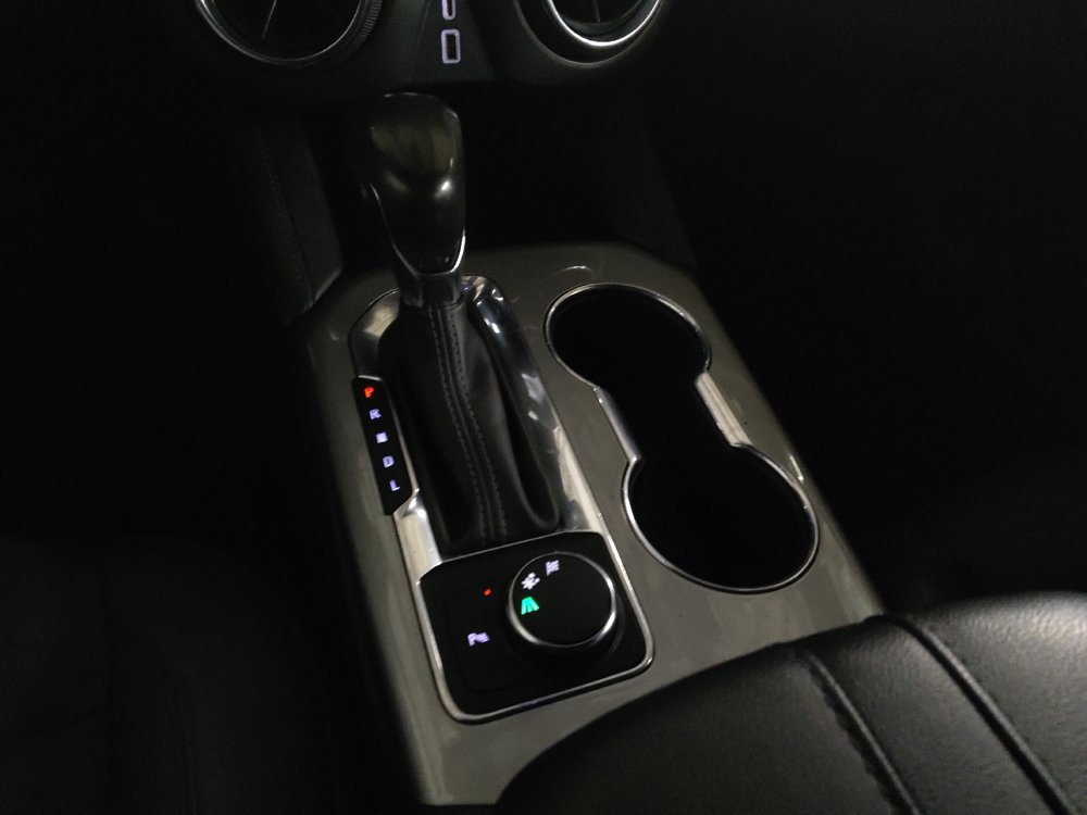 Used 2019 Chevrolet Blazer LT FWD image 26