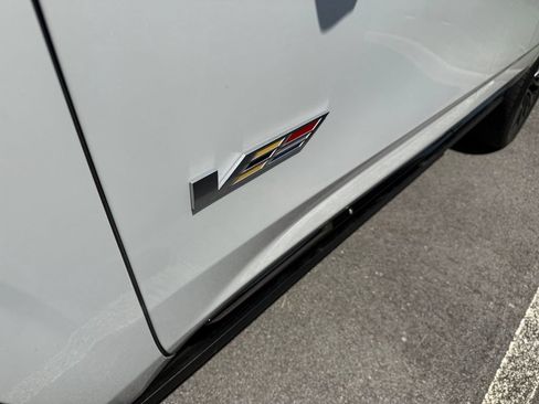 Used 2024 Cadillac Escalade V AWD/4WD image 6