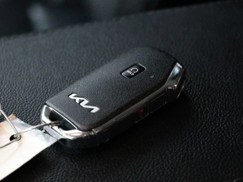 Used 2024 Kia Sportage EX AWD/4WD image 40