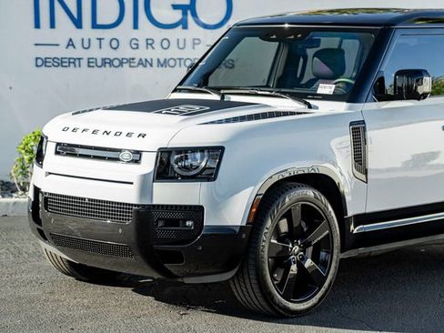Used 2025 Land Rover Defender 110 X-Dynamic SE AWD/4WD image 2