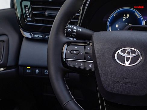 New 2026 Toyota Mirai RWD image 19