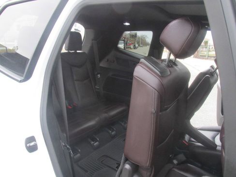 Used 2023 Cadillac XT6 Premium Luxury w/ Technology Package image 54