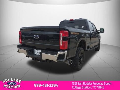 Used 2024 Ford F250 Lariat w/ Lariat Ultimate Package image 3