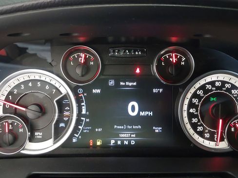 Used 2017 RAM 1500 Laramie image 19