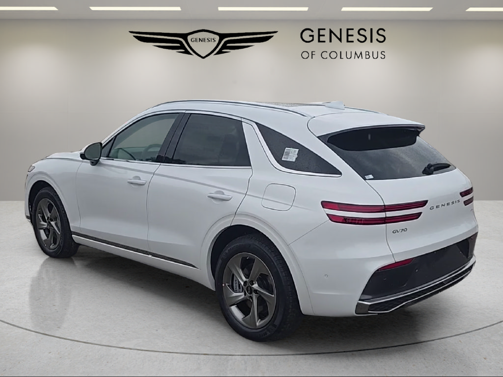 Used 2026 Genesis GV70 2.5T Advanced AWD/4WD image 3