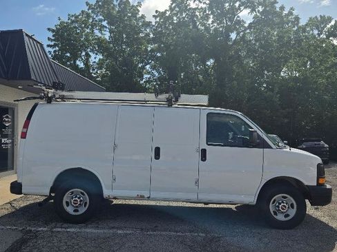 Used 2014 GMC Savana 3500 RWD image 4