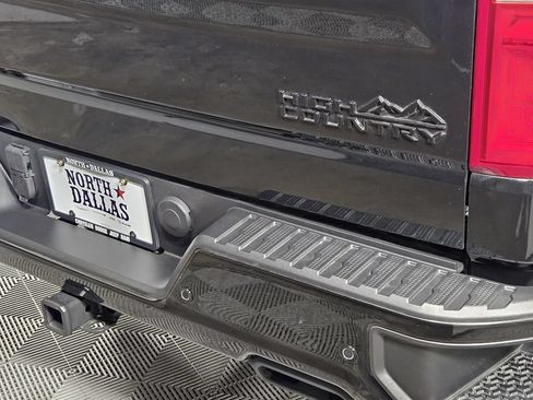 Used 2025 Chevrolet Silverado 1500 High Country w/ Midnight Edition AWD/4WD image 7