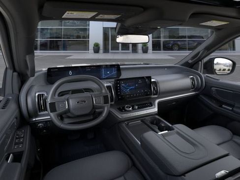 New 2026 Ford Expedition Platinum AWD/4WD image 9