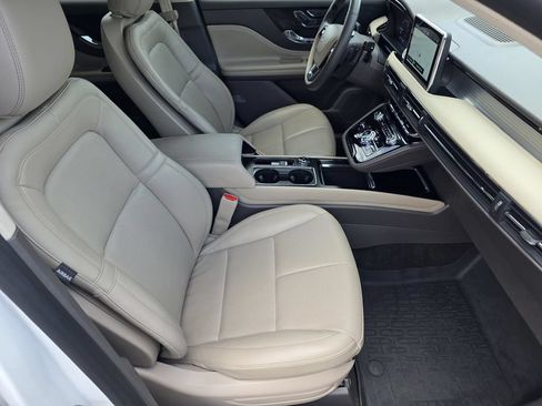 Used 2022 Lincoln Corsair AWD w/ Equipment Group 101A image 42