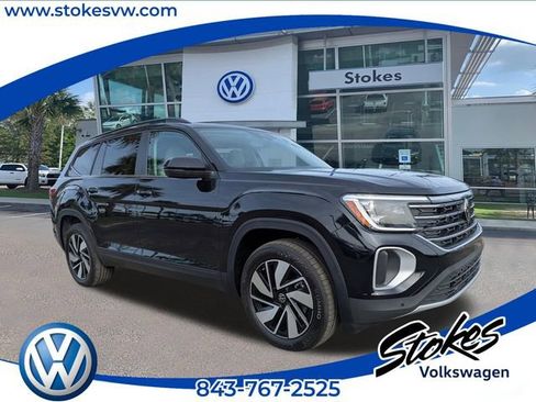 New 2026 Volkswagen Atlas SE FWD image 1