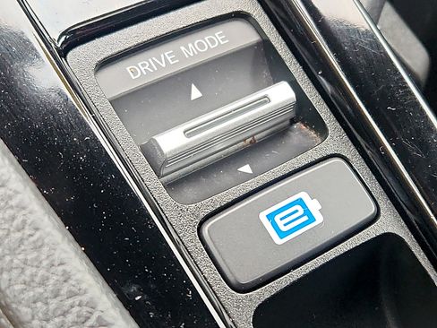 Used 2024 Honda Accord Sport image 25