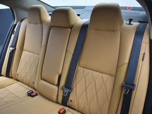 New 2025 Nissan Sentra SV w/ SV Premium Package image 17