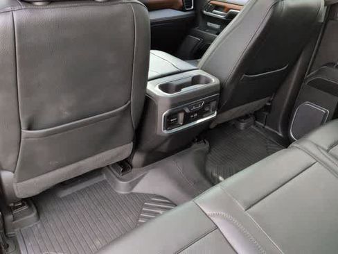 Used 2023 GMC Sierra 1500 Denali w/ Denali Reserve Package AWD/4WD image 18