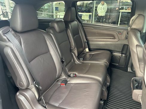 Used 2019 Honda Odyssey Touring image 12