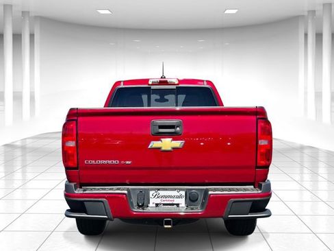 Used 2017 Chevrolet Colorado Z71 AWD/4WD image 5